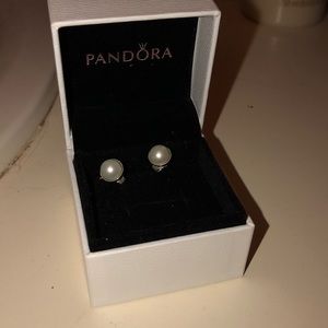 Pandora Pearls